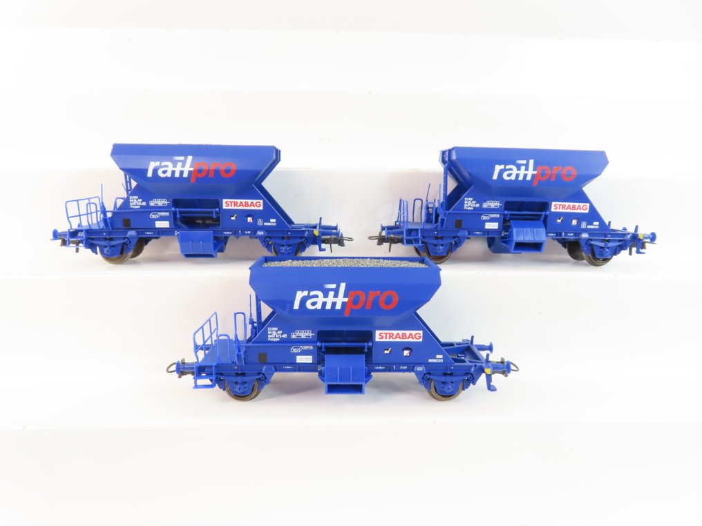 Roco H0 - 66057 - Wagon de marchandises pour trains miniatures (1) - Ensemble de wagons de marchandises en trois parties avec deux essieux auto-déchargeurs. - NS #1.0