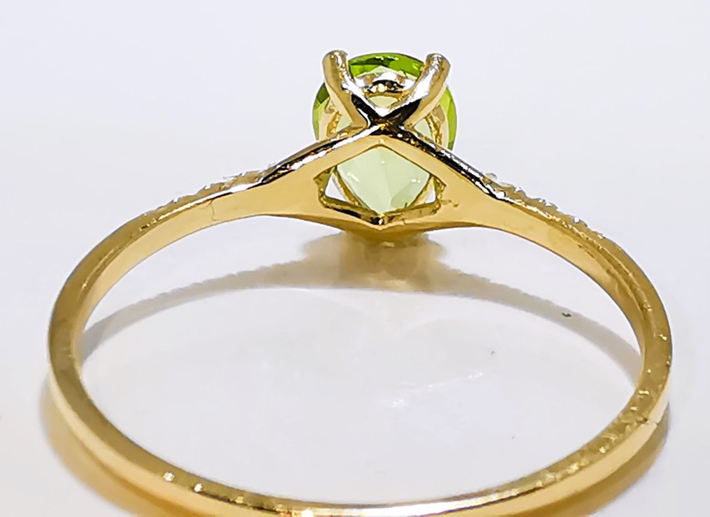 Ingen mindstepris - Ring - 14 karat Gulguld -  0.65ct. tw. Peridot - Diamant #4.3