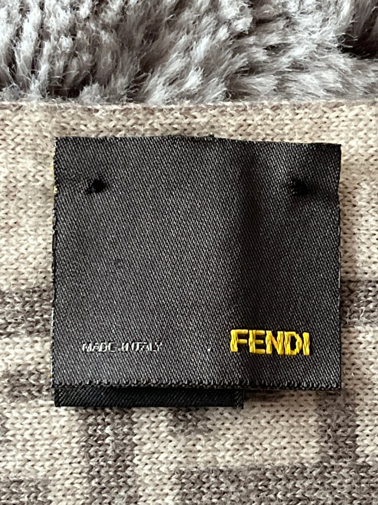 Fendi - Bufanda #2.1
