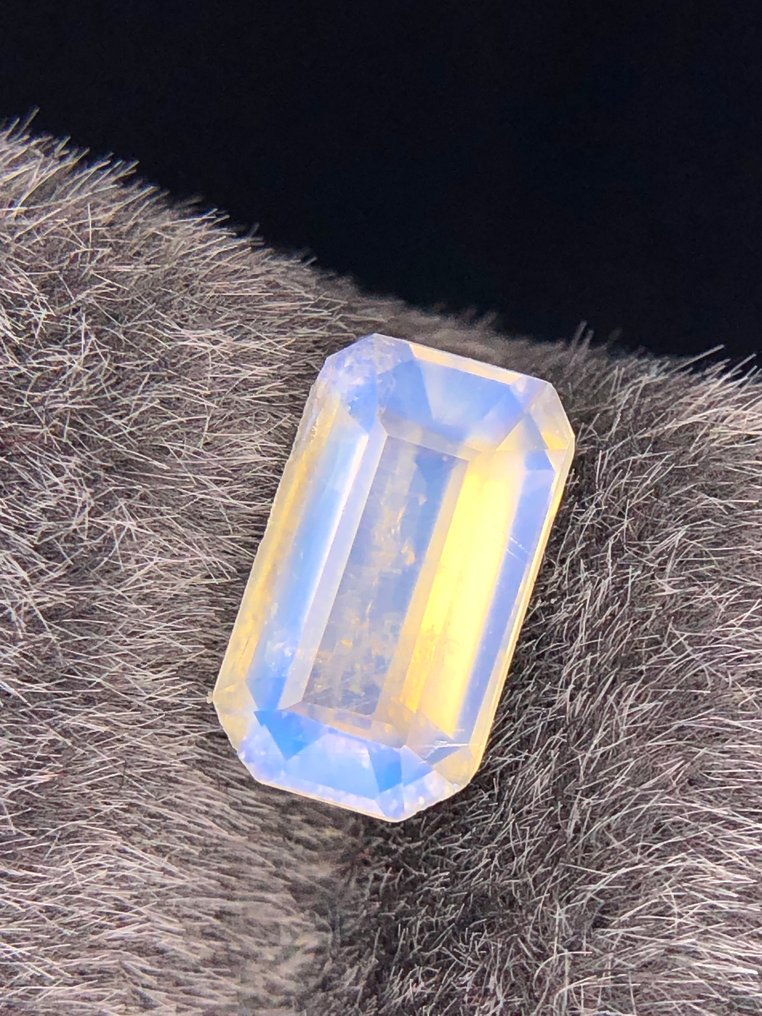 沒有保留價 - 1 pcs 藍色, 黃色, 白色, 多色 月光石 - 1.11 ct - 國際有色寶石協會 (ICA GemLab) - 令人惊叹的彩虹作品 #4.3