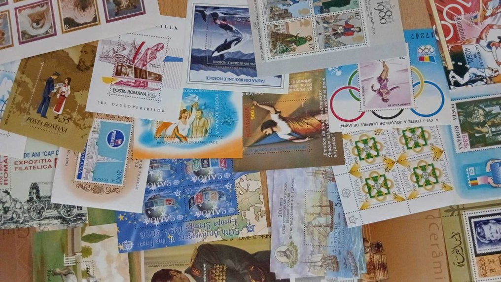 Verden - Internasjonalt luksuslotteri – 250 stykker, blader, blokker og 26 merker med stempler fra Russland #1.0