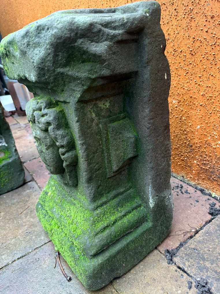 Υπαίθριο γλυπτό, Sokkel, 19e eeuw - 42 cm - Πέτρα #2.1