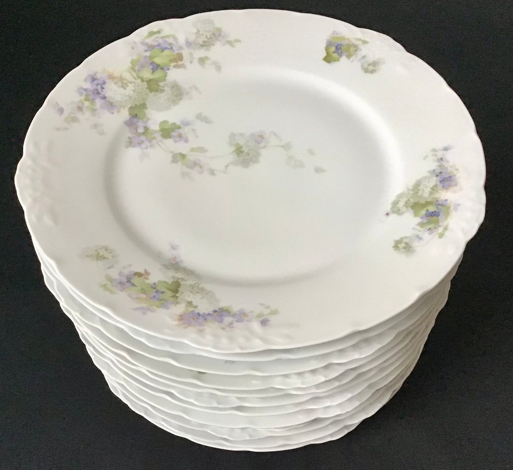 Thomas Bavaria - Σερβίτσιο τραπεζιού για 12 - Πιάτα από πορσελάνη, χειρογραφημένα σε στυλ Art-Nouveau με μοτίβα λουλουδιών σε μοβ και λευκό. #2.1