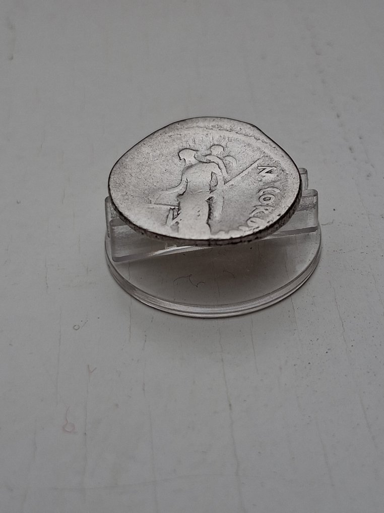 Ρωμαϊκή Δημοκρατία. Mn. Cordius Rufus, 46 BC. Denarius (χωρίς τιμή ασφαλείας) #1.0