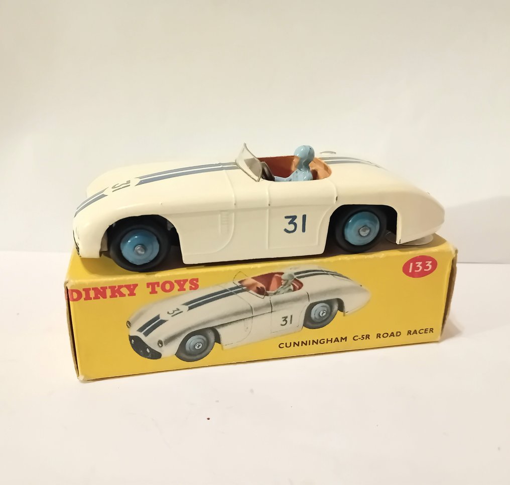 Dinky Toys 1:43 - Αγωνιστικό αυτοκίνητο μοντελισμού - Cunningham C5R (133) #1.0