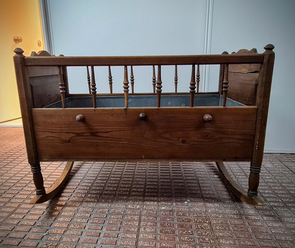 摇篮 - Sapelly #1.0