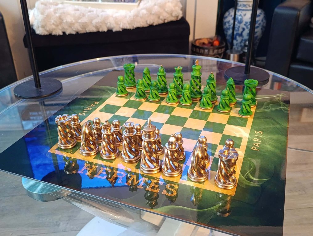 Dominique Kleiner - Hermès Spiral Green Gold #3.2