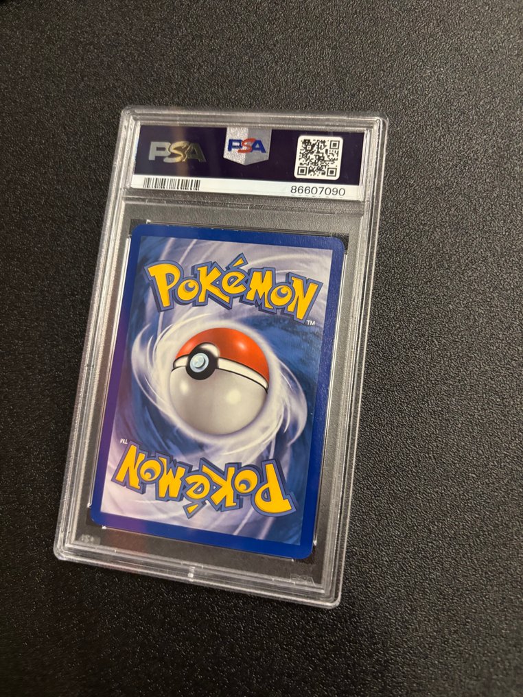 Pokémon Graded card - Azumarill #19 Stamped Reverse holo - PSA 8 - EX - EX Delta Species #4.3