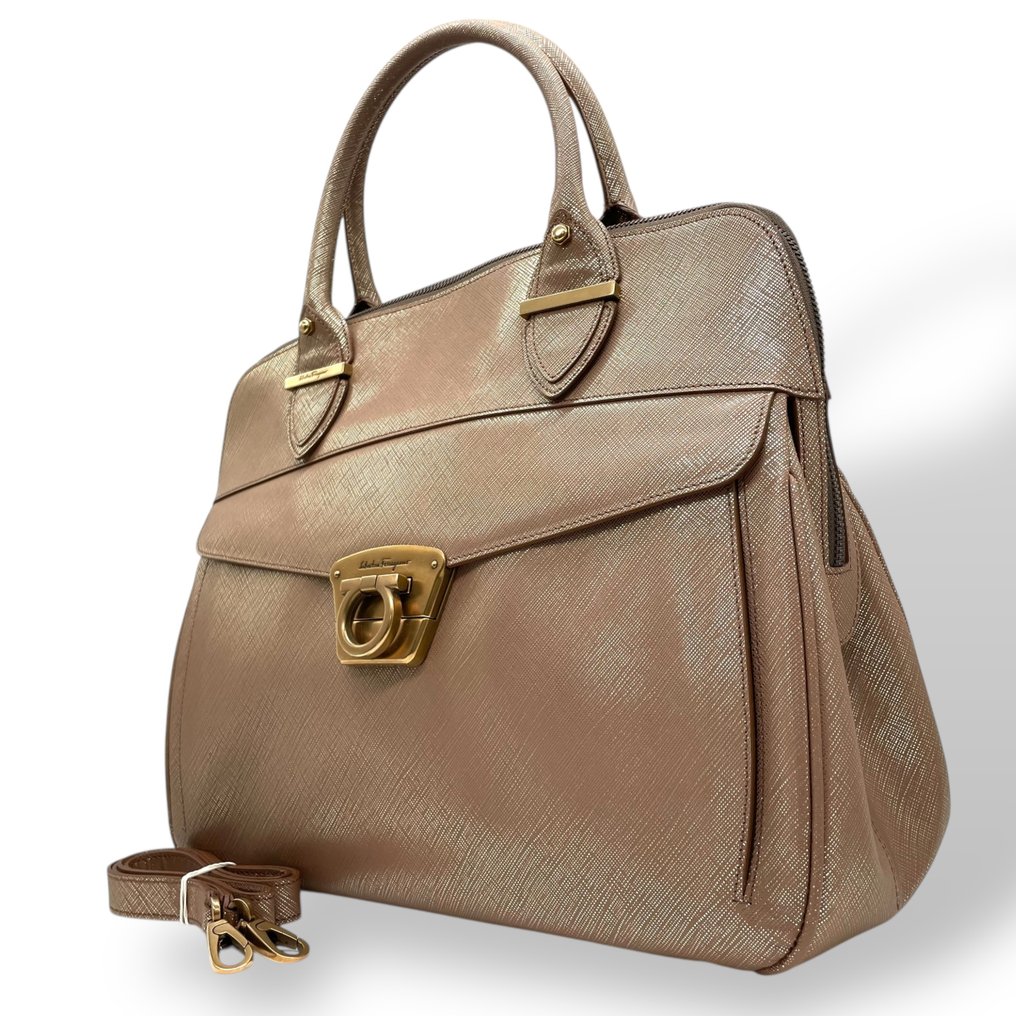 Salvatore Ferragamo - Ferragamo Leather 2-Way Handbag with Gancini Hardware - 手提包 #1.0
