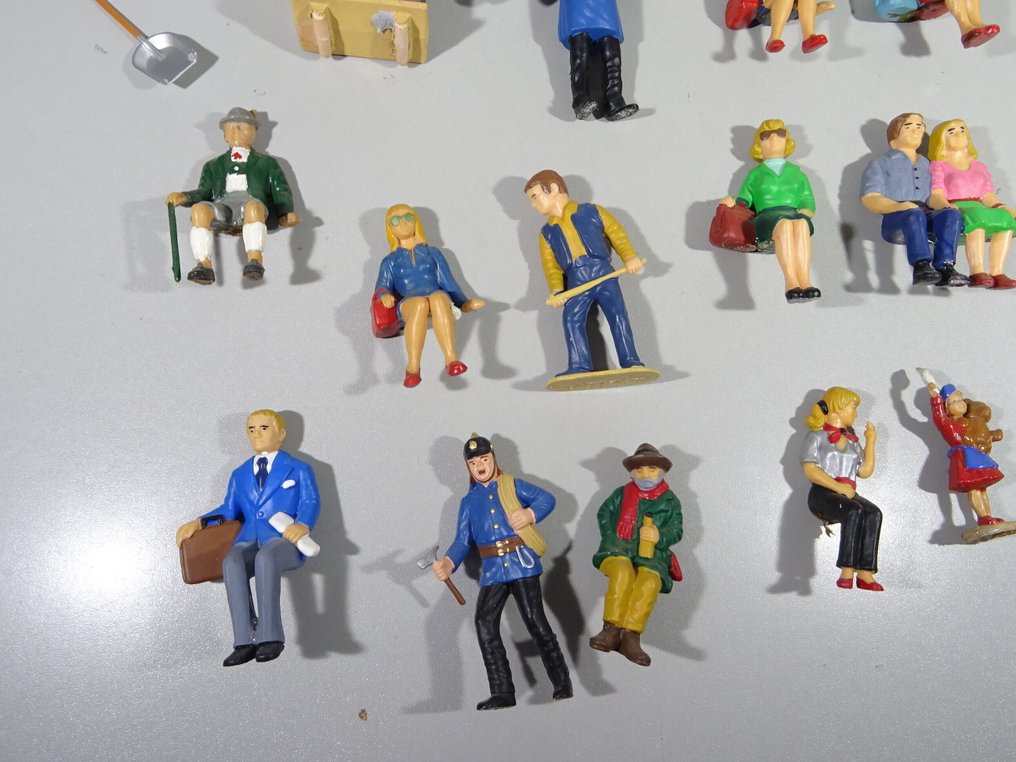 LGB G - Model train figures (21) - 21 figures, personnel, and workers. #4.3