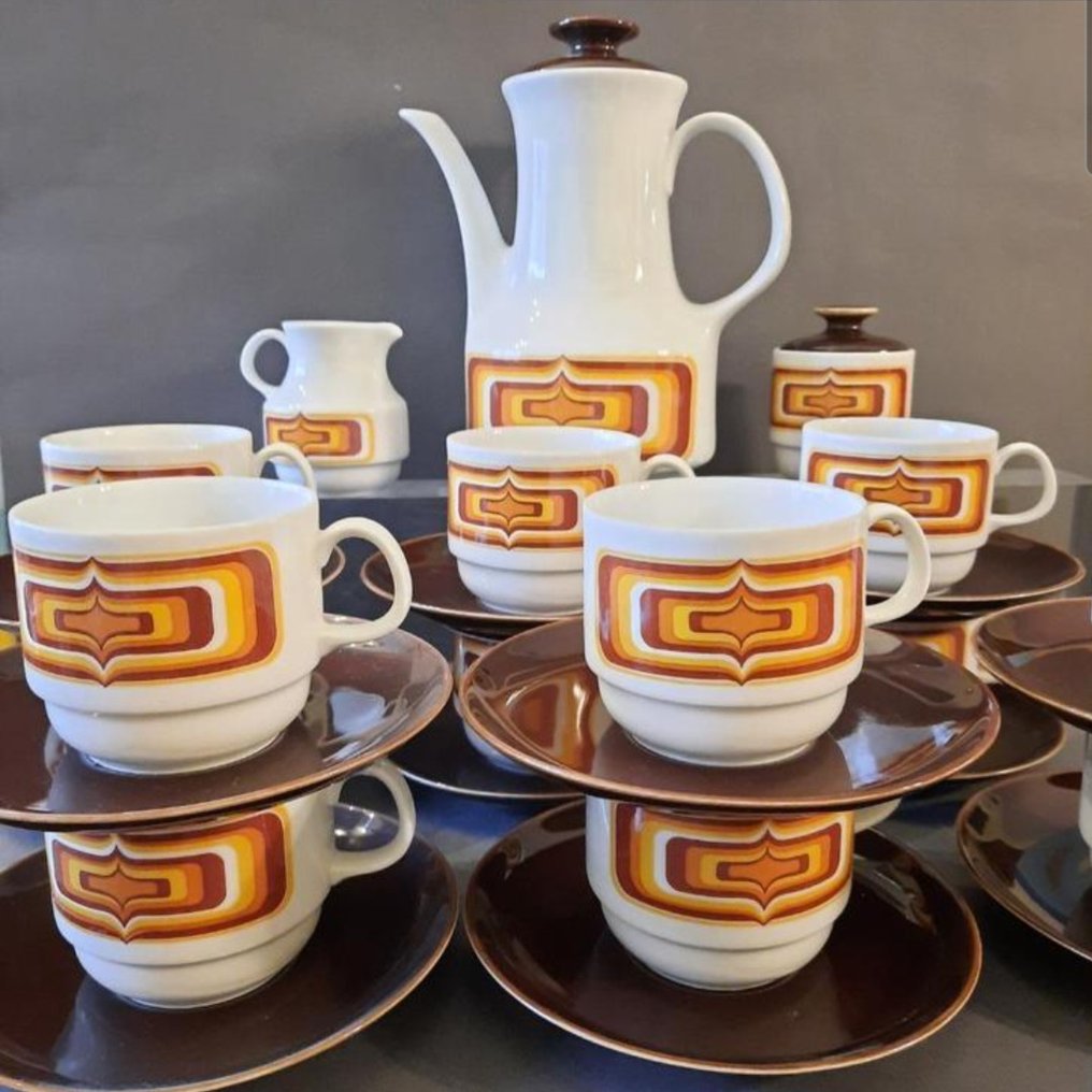 Kahvi- ja teeastiasto - Posliini - HANS THÉO BAUMANN #1.0