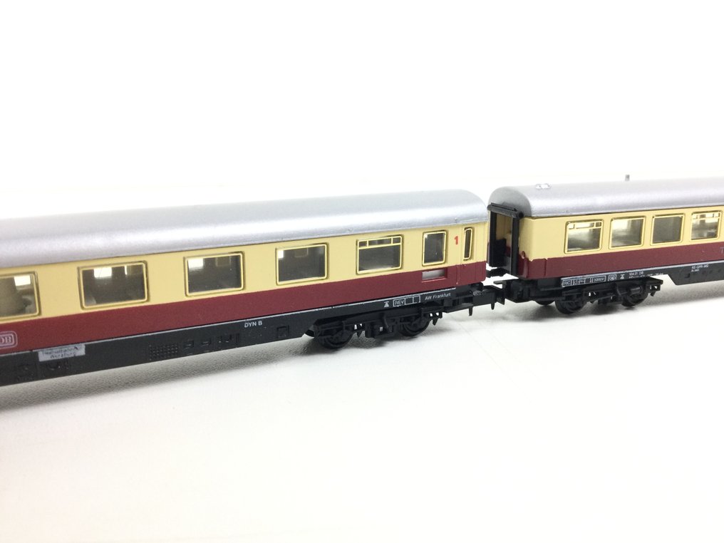 Arnold N - 3810/3820/3830/3840/3250 - Modeltog passagervogn (5) - Fem TEE-vogne (alle med indendørsbelysning) - DB #2.1