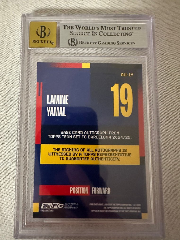 2023/24 Topps FC Barcelona Team Set Lamine Yamal Autograph /250 ROOKIE - Beckett 10 Graded card #2.1