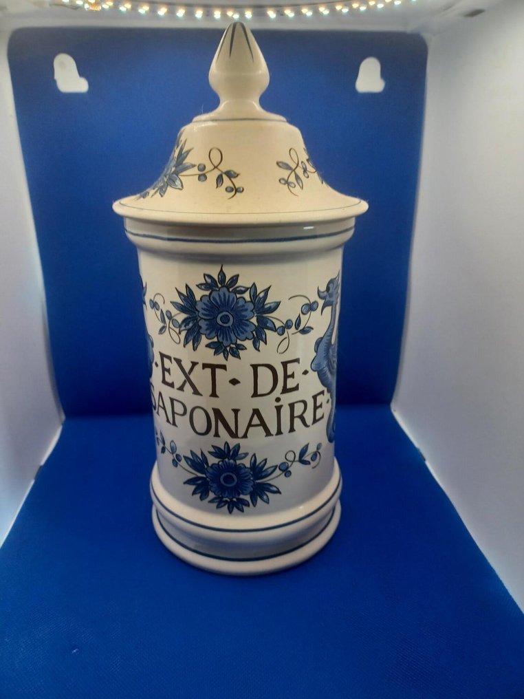 Decorative ornament (2) - Saint Clement - France - Two pots of apothecary. #1.0