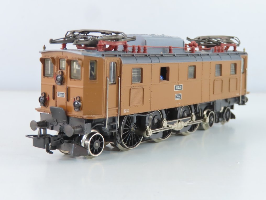 Märklin H0 - 3151 - Locomotora eléctrica (1) - Ae 3/6 - SBB #1.0