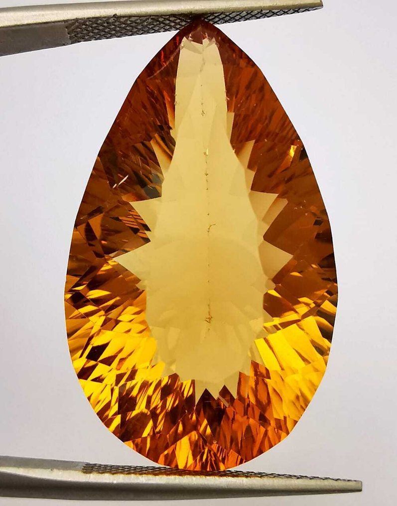 No reserve price Citrine - 25.74 ct - Antwerp Laboratory for Gemstone Testing (ALGT) - Intense Orangy Yellow #1.0