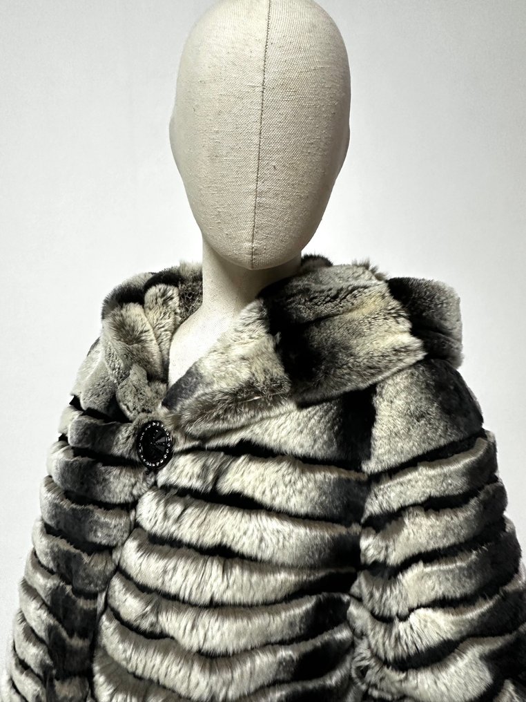 Artisan Furrier - Coat #4.3