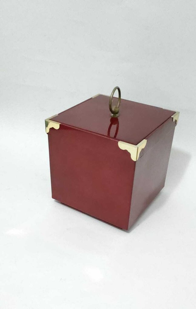 MERITO - Isspand - Plast #1.0