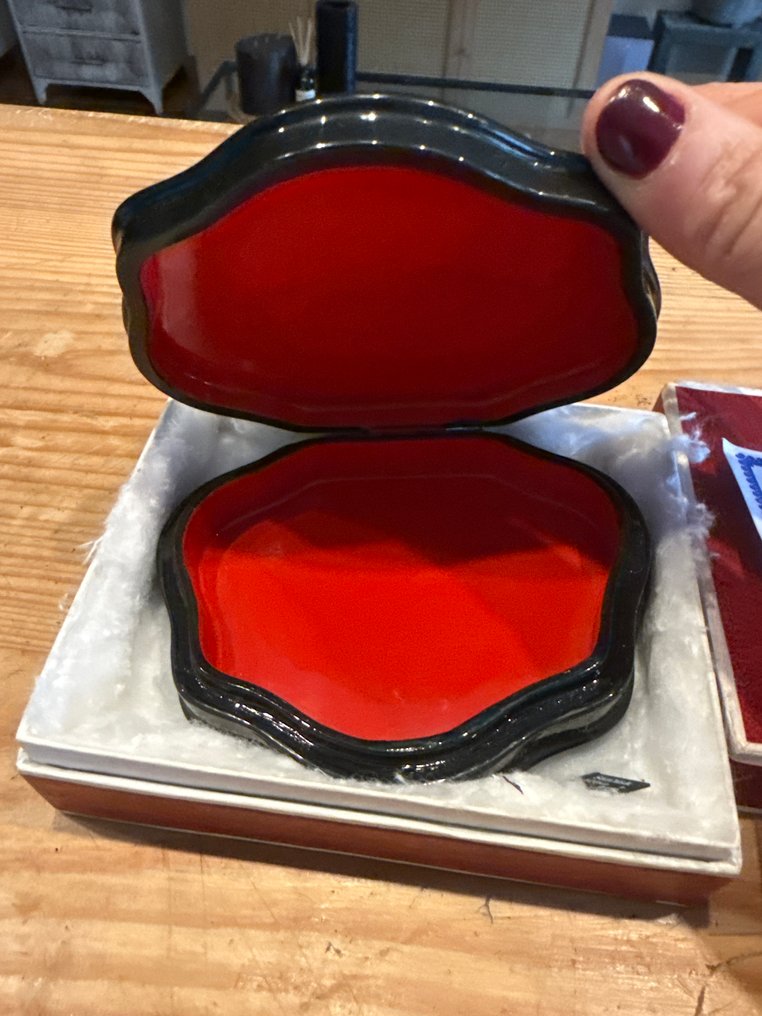 Box - Wood, lacquer - Russian lacquered box Palekh #2.1