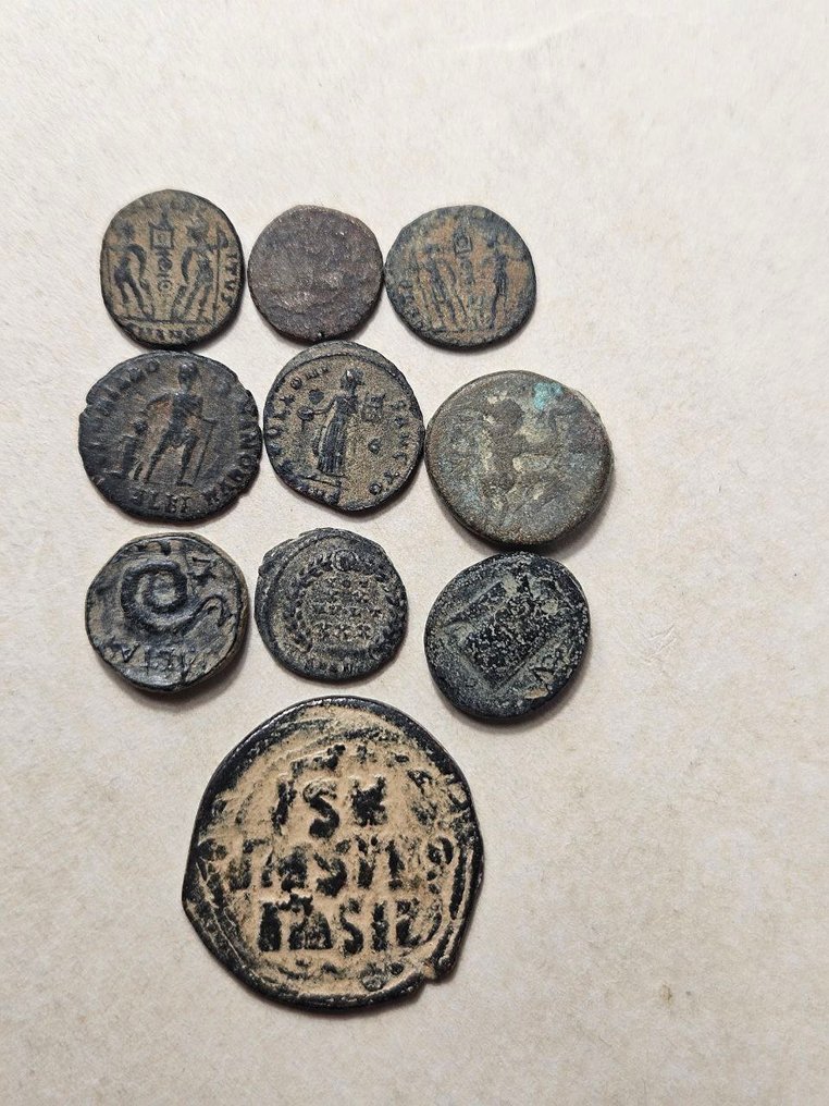 #17 - Ancient World Lot of 10 Pieces coins  (No reserve price) #1.0