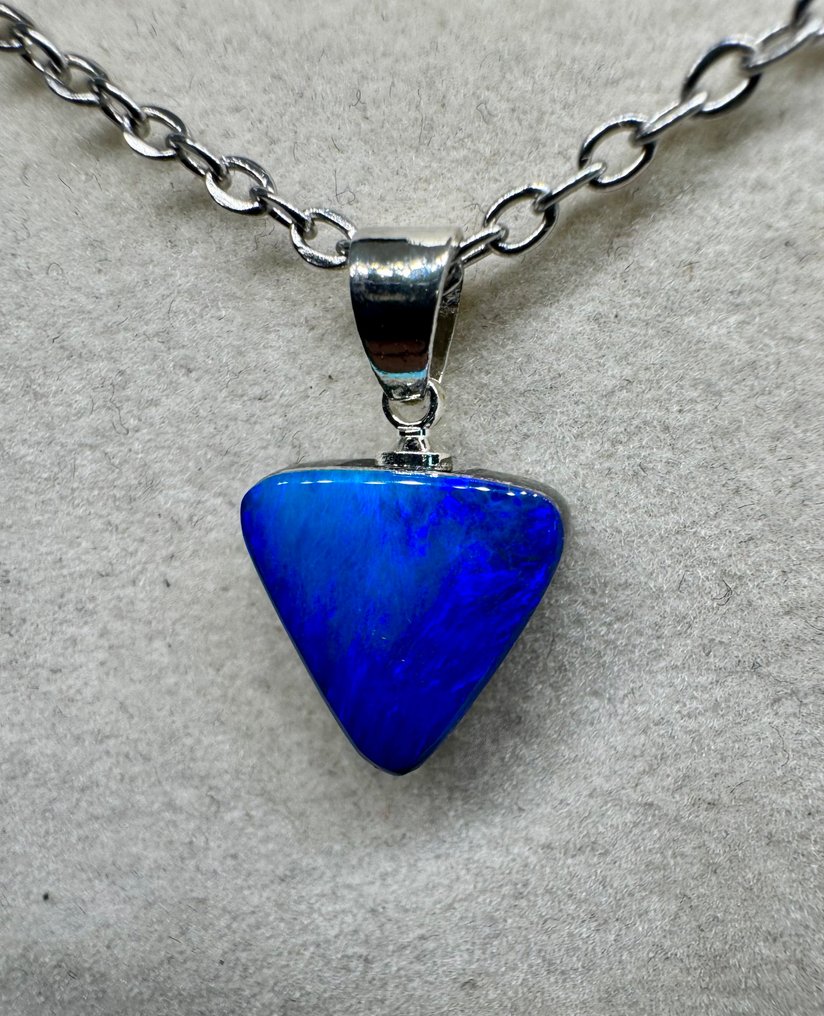 Οπάλιο Καμπουσόν - Ύψος: 20 mm - Πλάτος: 12 mm- 1.02 g - (1) #3.2