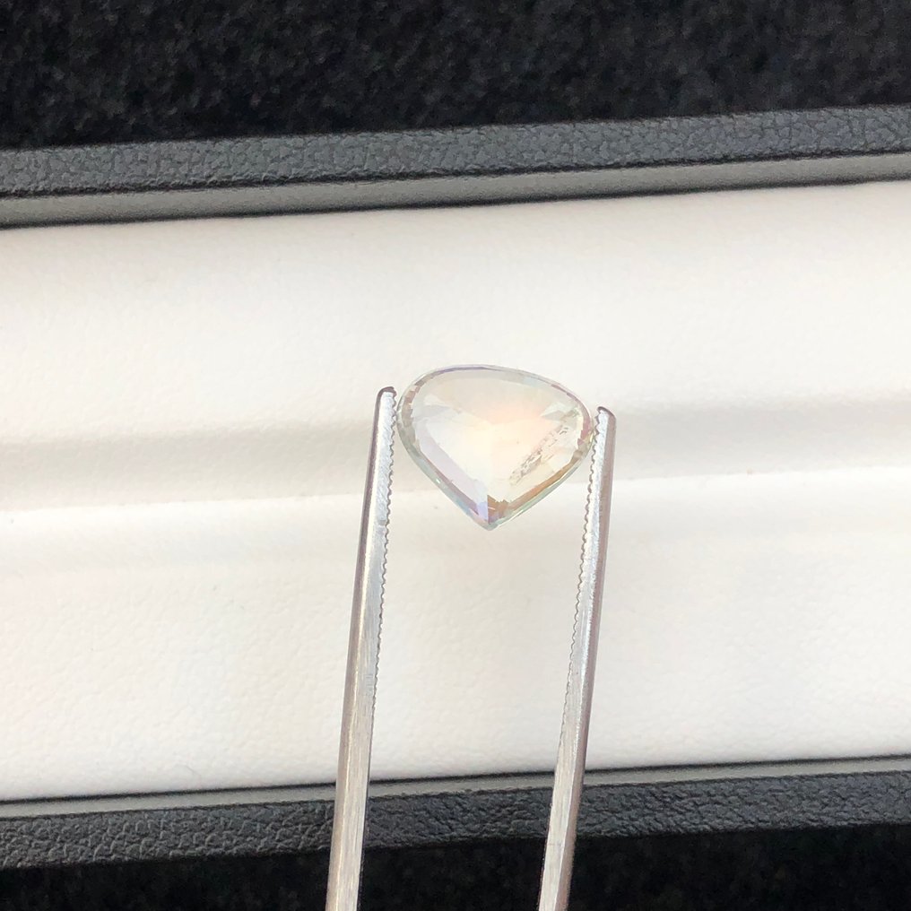 没有保留价 - 1 pcs  多色 月光石  - 3.62 ct - 国际宝石研究院（IGI） #3.2