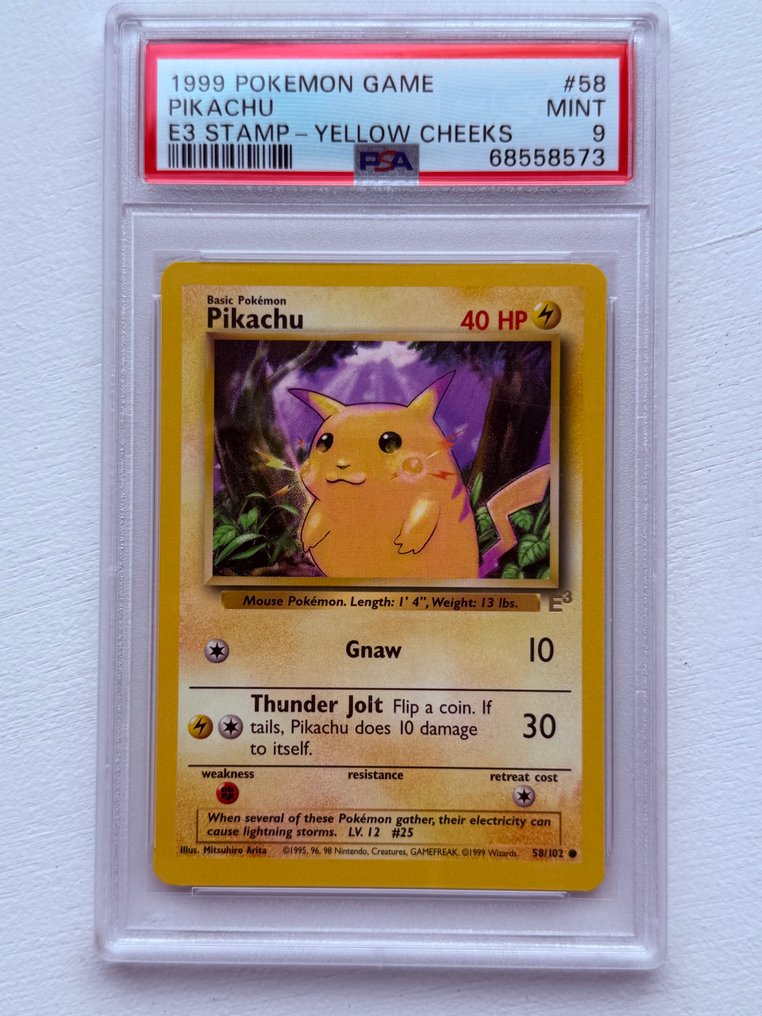 Pokémon - 1 Graded card - Pikachu #58 - PSA 9 - Various sets #1.0