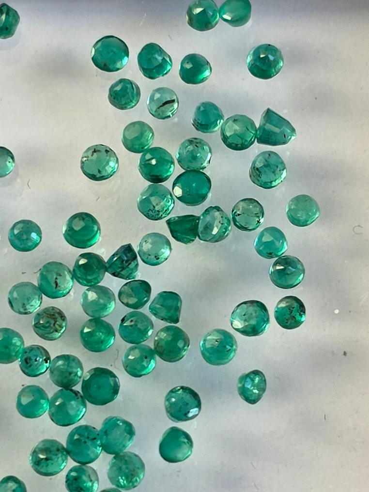 Nincs minimálár - 92 pcs  Zöld Smaragd  - 2.65 ct - GEM-TECH Istituto Gemmologico #1.0