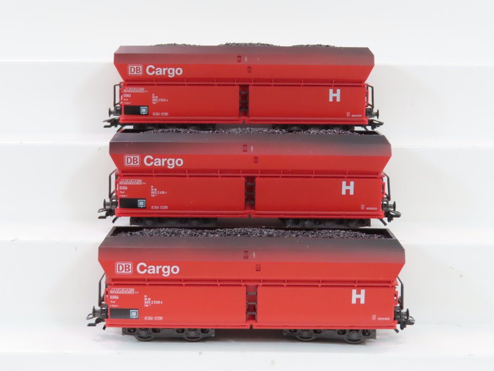 Märklin H0 - 4624 - Modellvonat teherfuvarozás (3) - 3 négytengelyes alváz/self-losers Erz III, típus Fad - DB #1.0