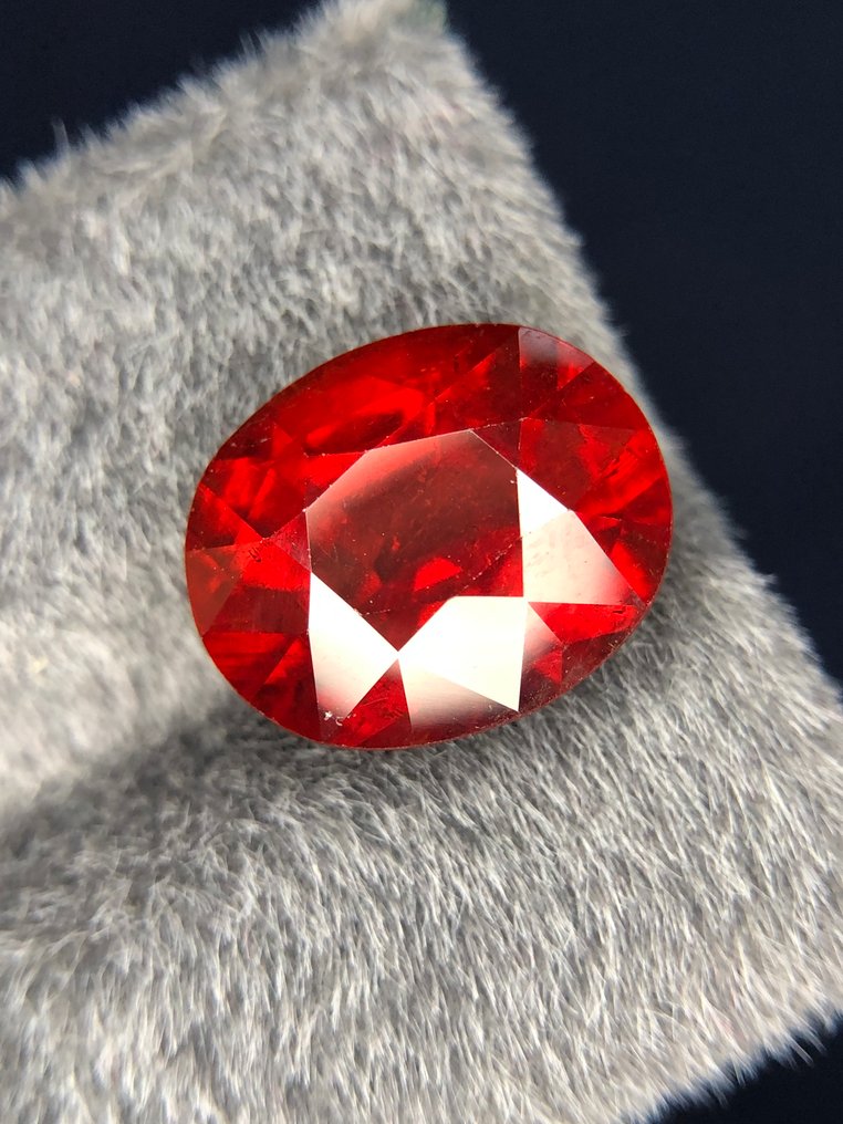 χωρίς τιμή ασφαλείας - 1 pcs Κόκκινο Γρανάτης, Spessartite - 11.31 ct - Διεθνής Ένωση Έγχρωμων Πολύτιμων Λίθων (ICA GemLab) - Όμορφο κομμάτι συλλογής. #2.1