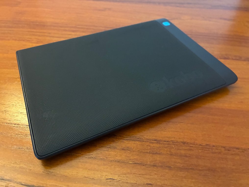 Kobo Aura One 7.8" E-reader - Computer #2.1