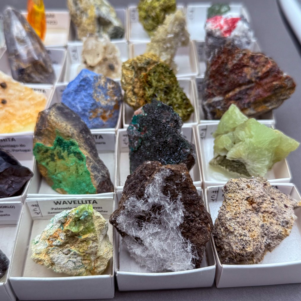 Mineralsamling- 2000 g - (35) #3.2