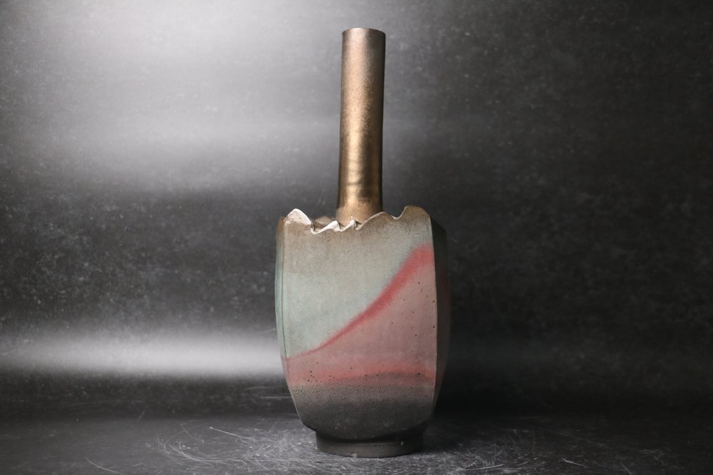 [Free Shipping] Hagi Ware Sculptural Bottle Vase - Bronze Glaze with Carved Relief and Multi-Color - Ceramic - 大和努 Yamato Tsutomu - Japan - 1900-2000 #4.3