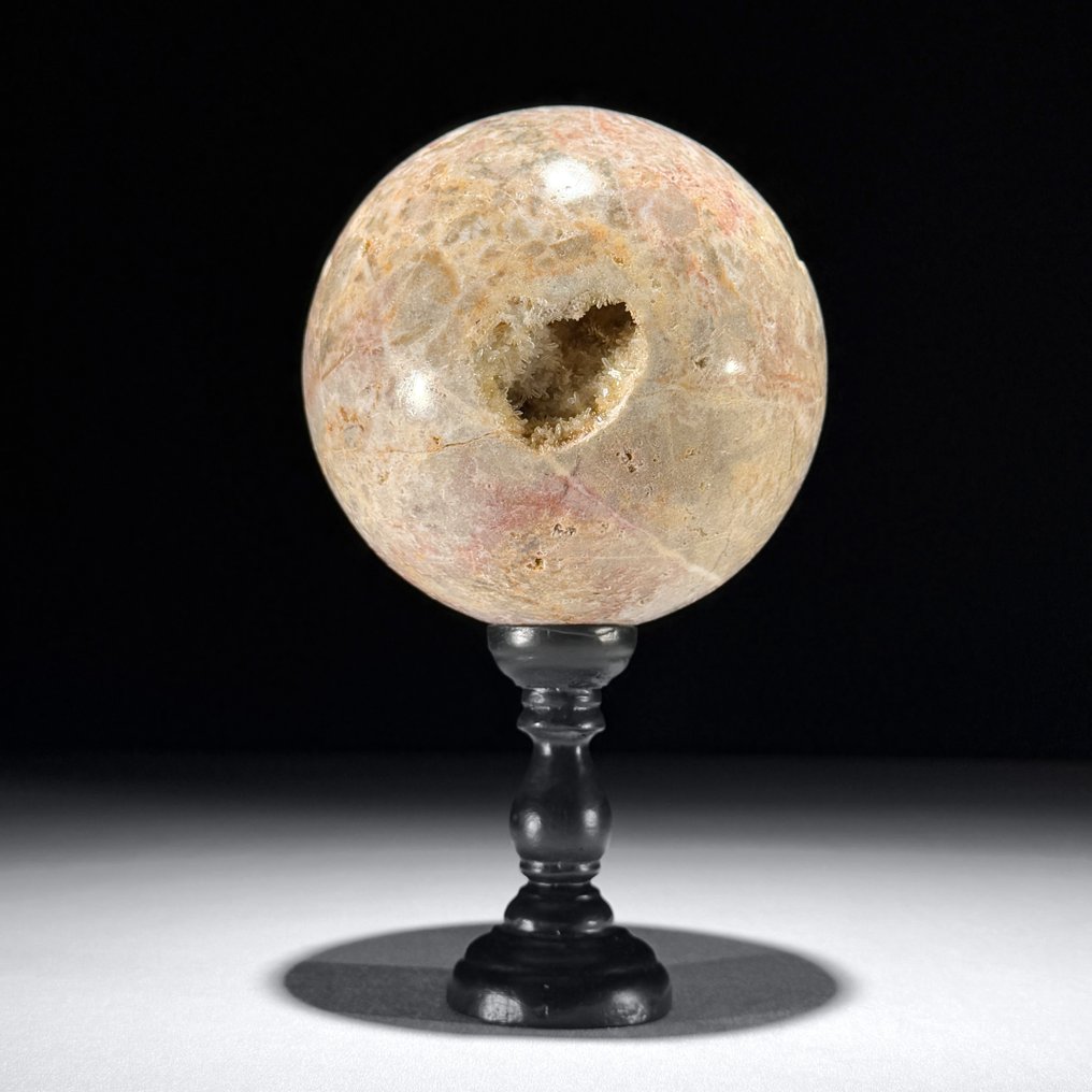 NO RESERVE PRICE - Stunning Pair of Crystal Quartz- Spheres on custom stands - Height: 19.8 cm - Width: 10.7 cm- 2600 g - (2) #1.0