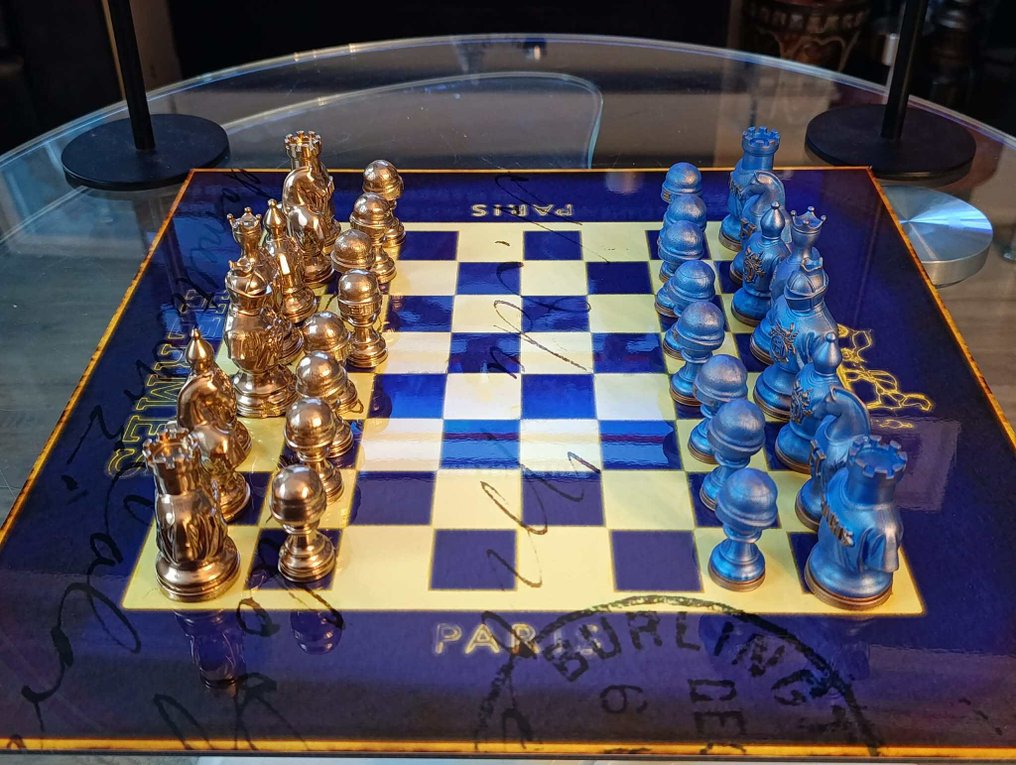 Dominique Kleiner - Hermès Citizen Gold & Bleu Royal #2.1