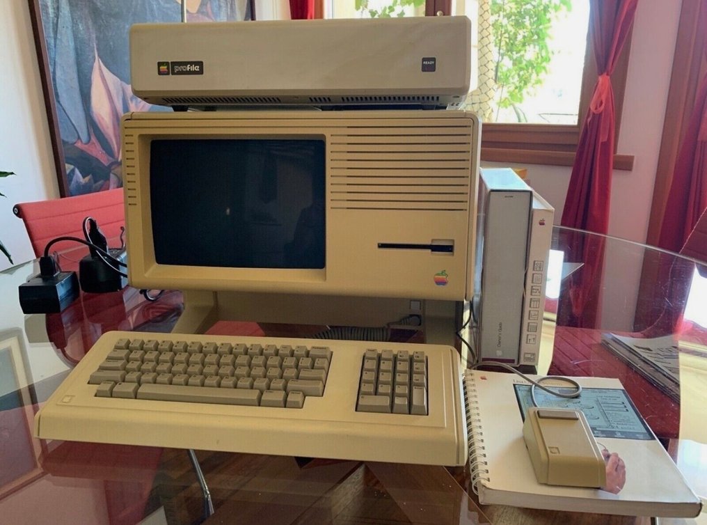 Apple LISA 2/5 - working + hard drives, software and docs - Computer #1.0