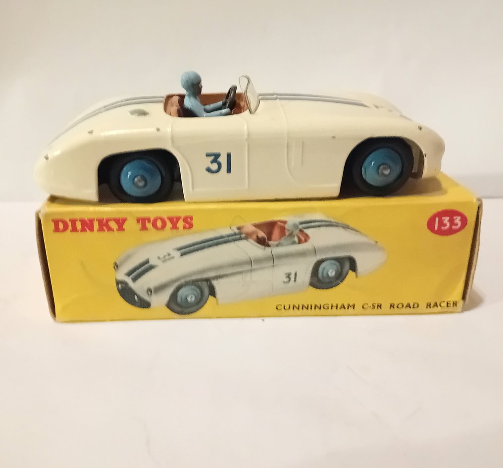 Dinky Toys 1:43 - Αγωνιστικό αυτοκίνητο μοντελισμού - Cunningham C5R (133) #3.2