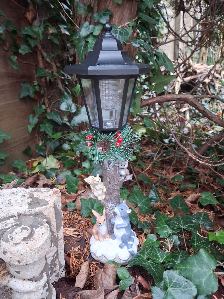Statue, solarcell tree-lantern animals christmas - 38 cm - Résine #1.0