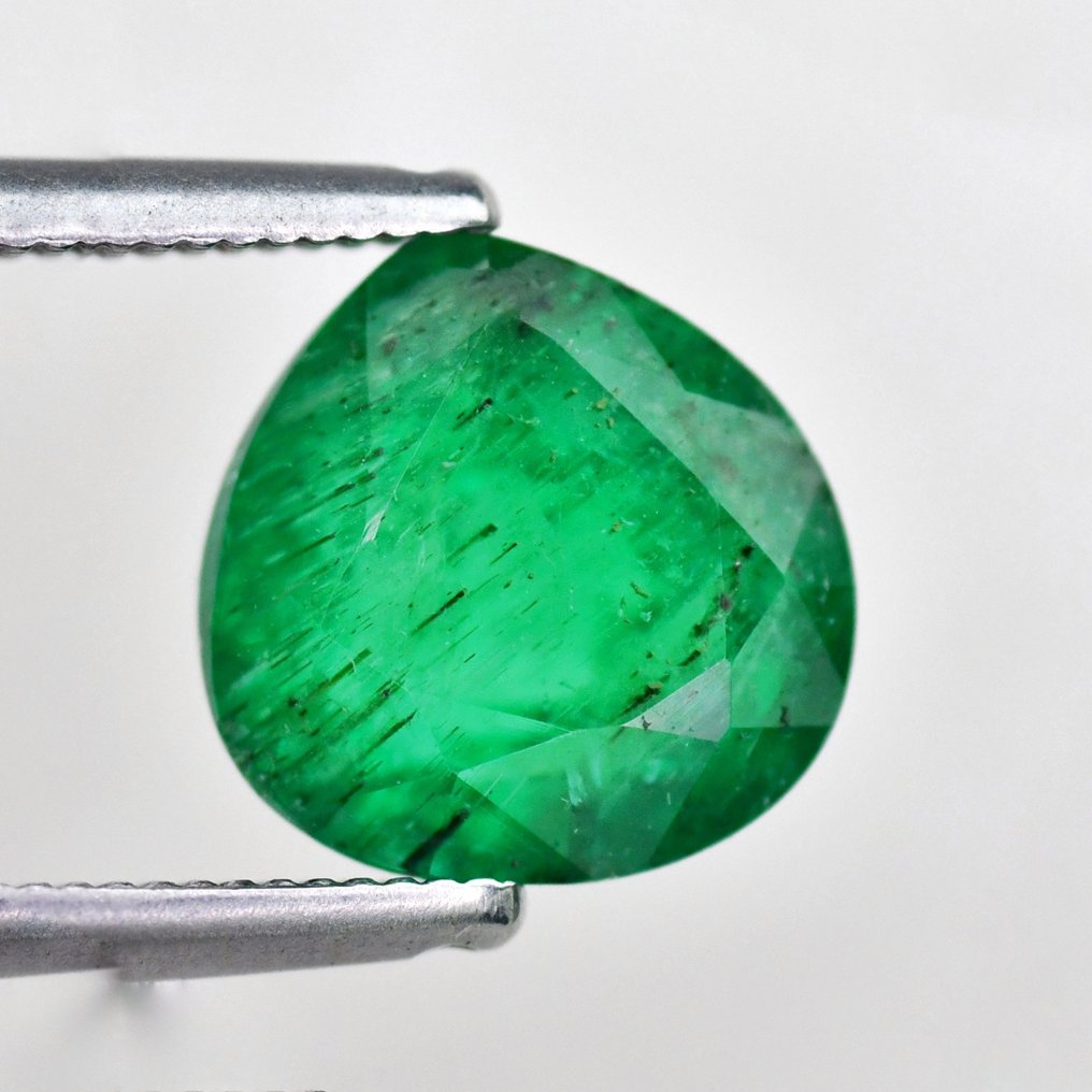 Nincs minimálár - 1 pcs Zöld Smaragd - 2.57 ct - Nemzetközi Gemmológiai Intézet (IGI) - Élénk zöld Zambiai #1.0