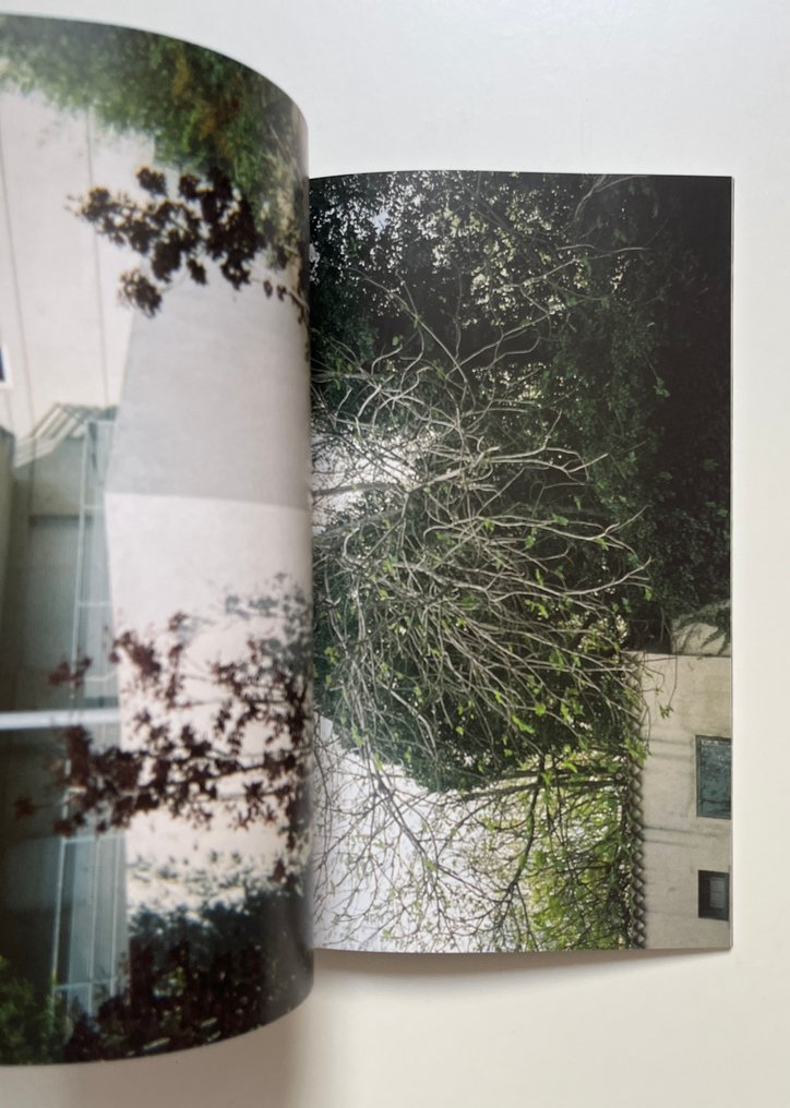 Signed; Antoine D'Agata - Trajectoires, de mon quartier au centre ville (ex n°n°209/400) - 2005 #1.0