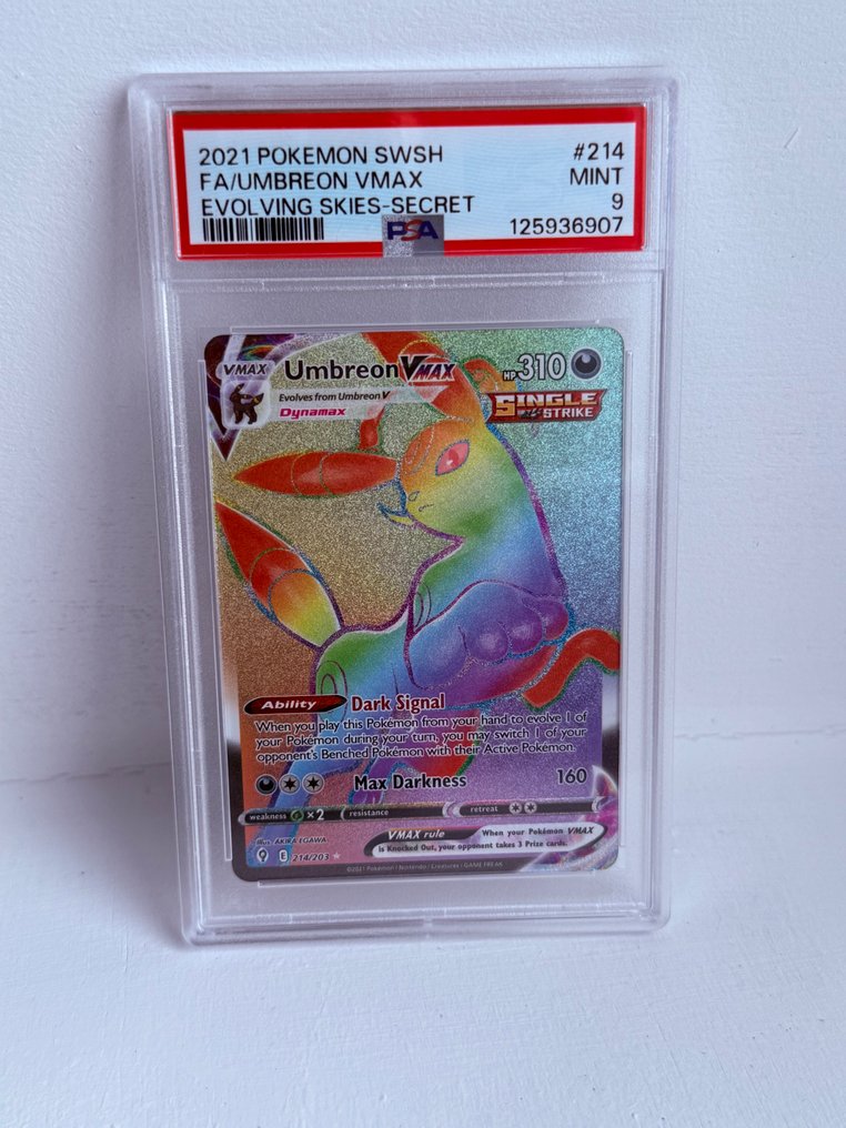 Pokémon - 1 Graded card - Umbreon VMAX 214 完整艺术, 压膜, 秘密稀有 - PSA 9 - Sword & Shield #1.0