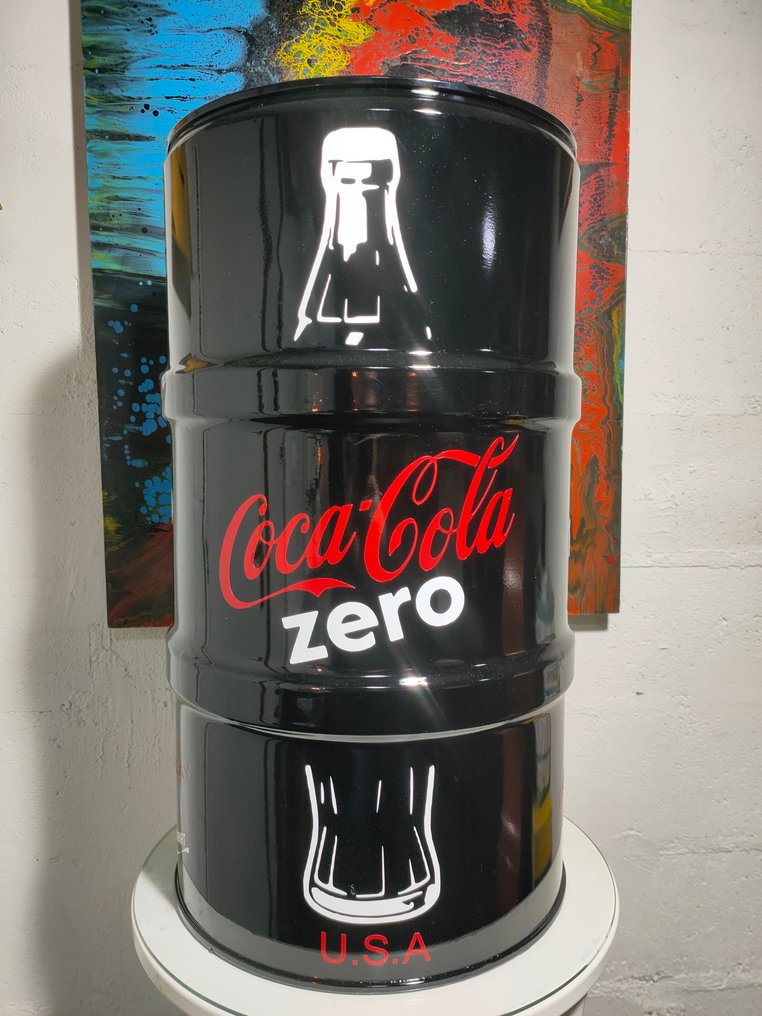 fp pop art - Coca cola Black Classic Bidon (65cm) Coca cola luxury Limited Édition 1/1 2025 #1.0