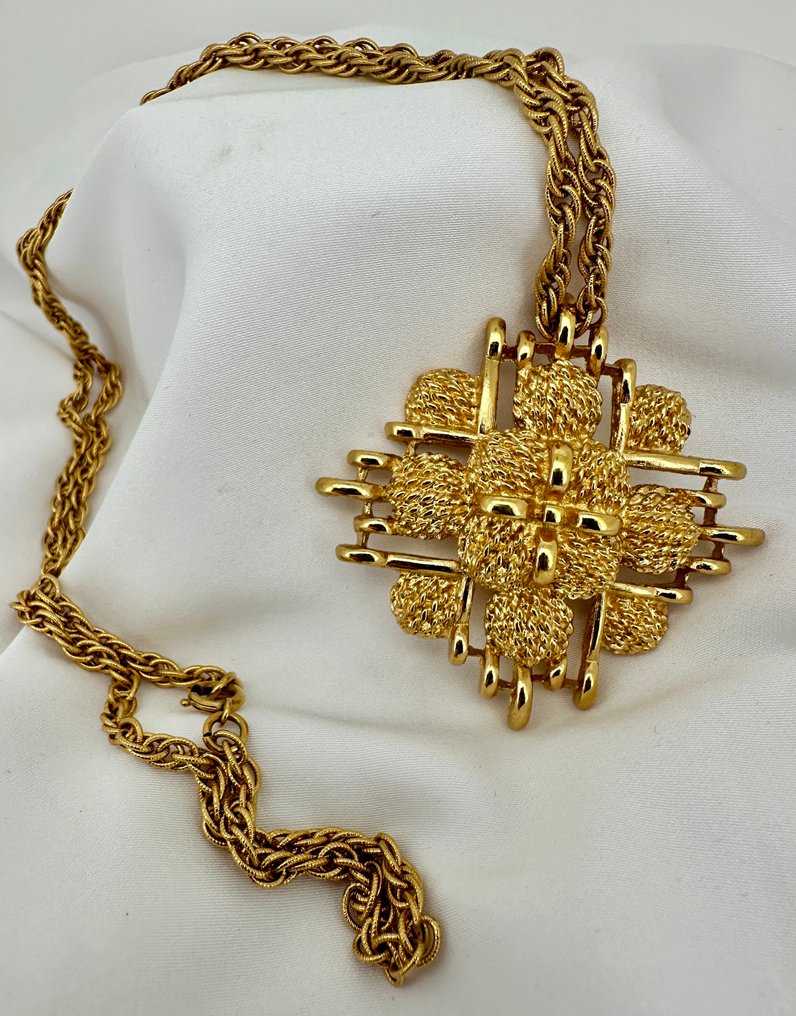 Monet - Colier cu pandantiv placat cu aur și textură - Colier #1.0