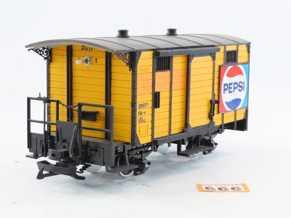 LGB G - 4034 - Model wagonu towarowego (1) - Dwupokładowa zamknięta wagon towarowy z dźwiękiem diesla - DB #1.0