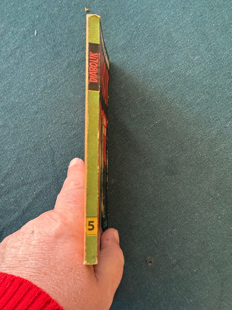 Diabolik 5 - diffusione Ingoglia - Il genio del delitto - 1 Comic - First edition - 1963/1963 #2.1