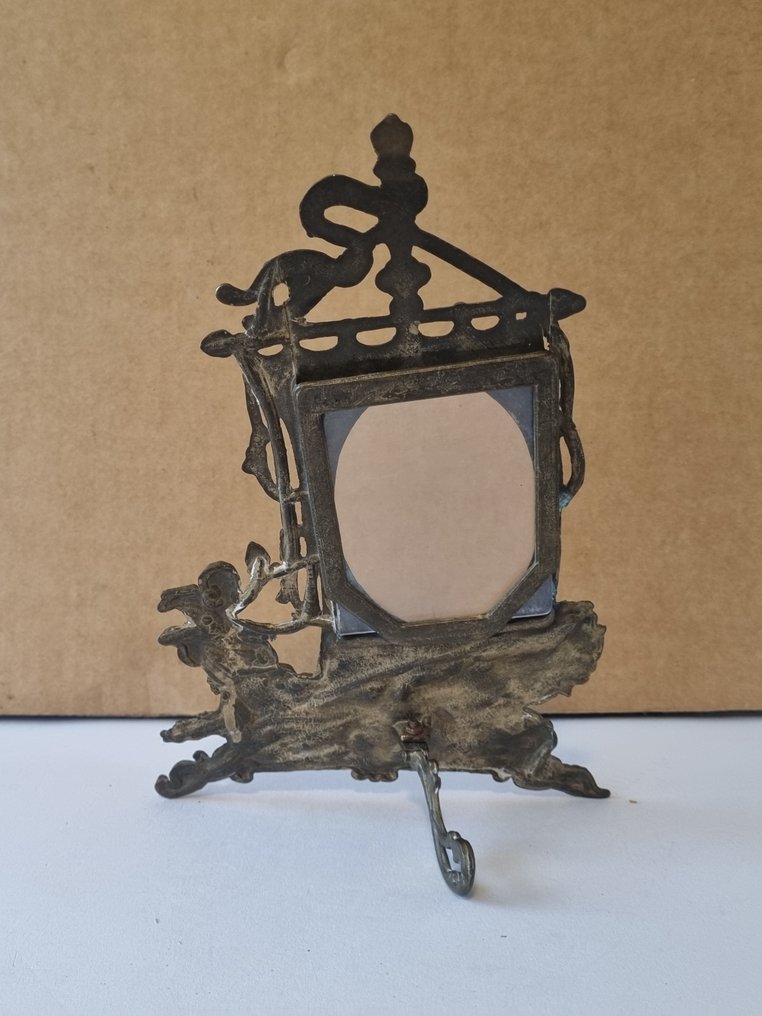 Kuvakehys- 5 metallista valokuvakehystä.  - messing, lasi, plexi #2.1