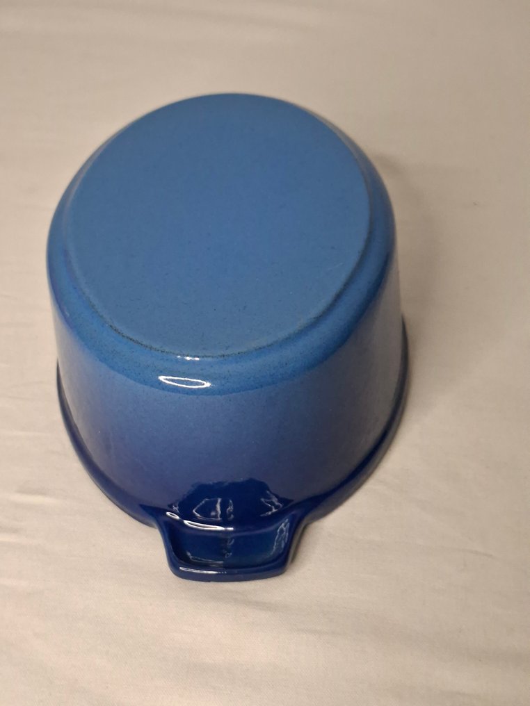 Staub - Cousances - Gryta (2) - Emaljerad font #3.2