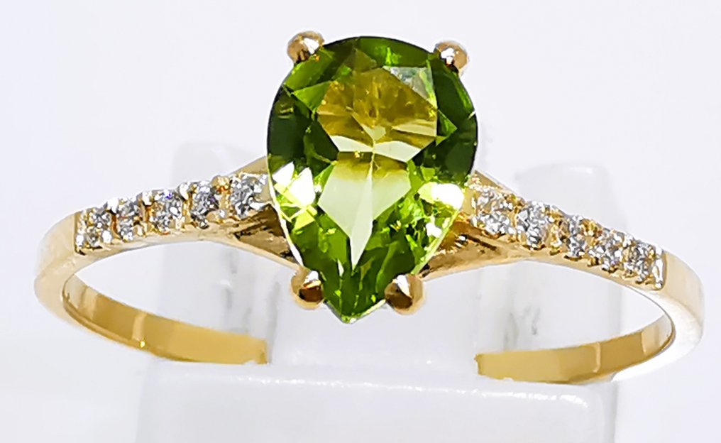 Ingen mindstepris - Ring - 14 karat Gulguld -  0.65ct. tw. Peridot - Diamant #2.1