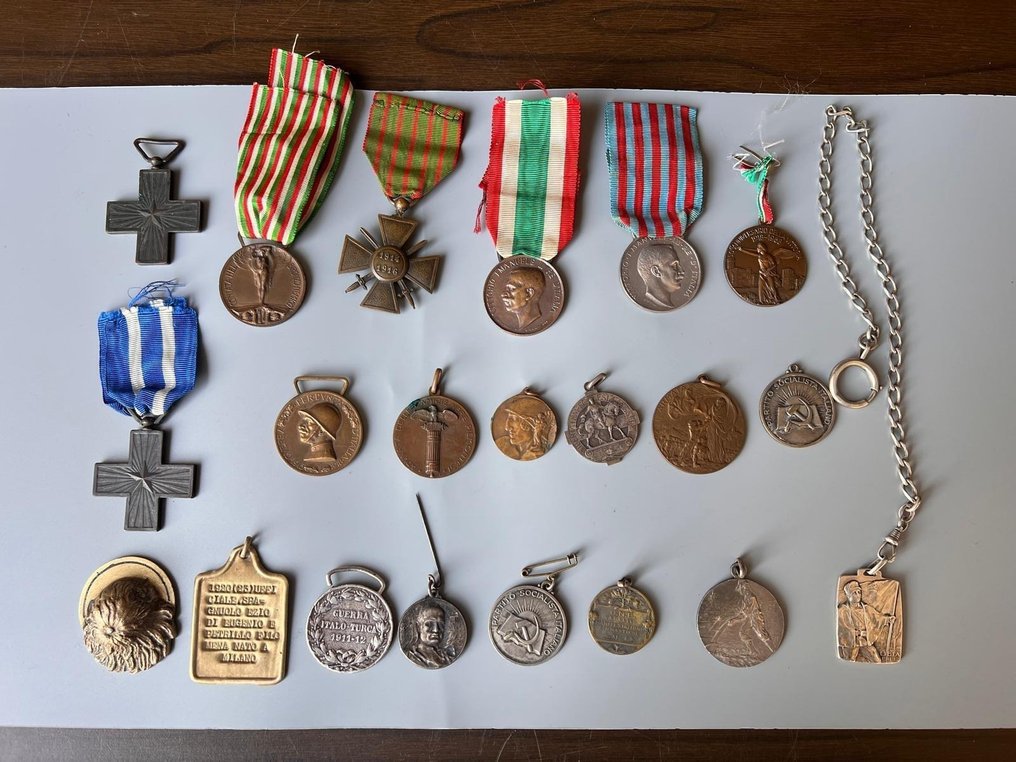 意大利 - 军事勋章 - 21枚奖牌和荣誉称号 #1.0