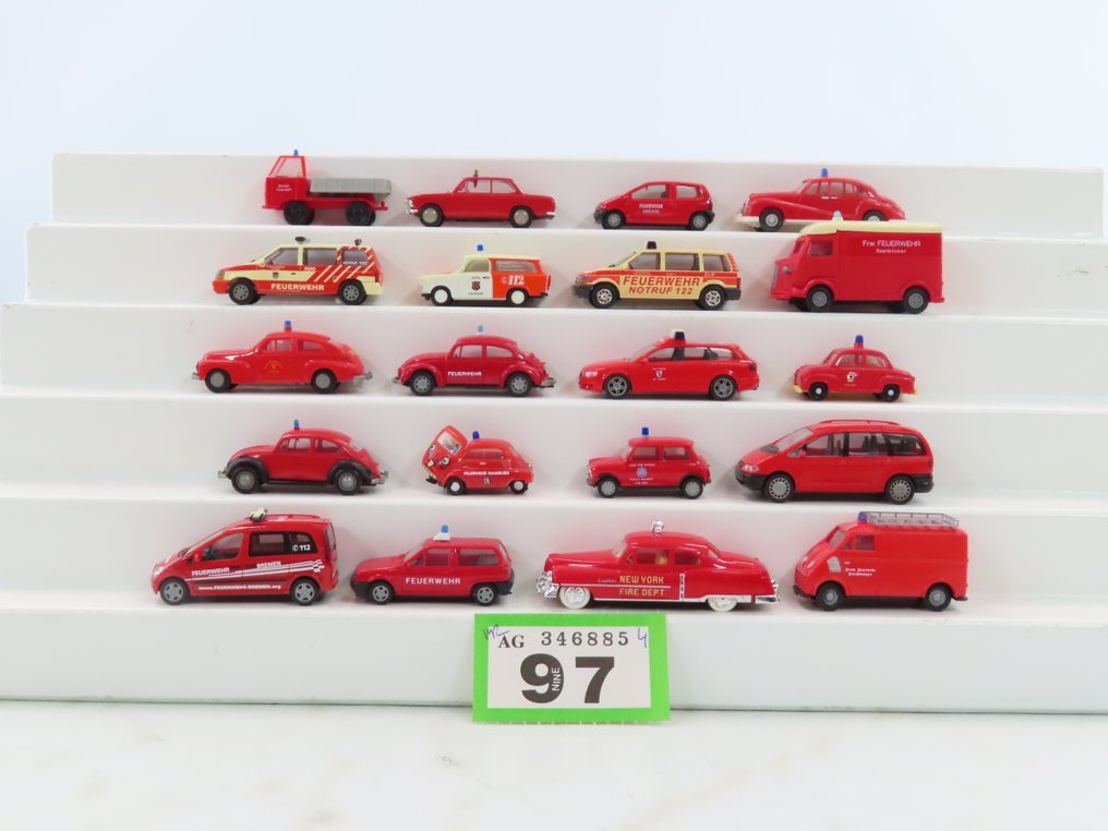 o.a. Herpa, Busch, Brekina 1:87 - Machete tren (20) - 20 vehicule de intervenție: Pompieri #1.0